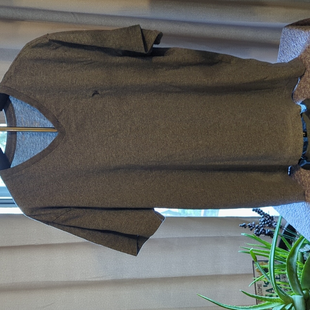 Men's American Eagle  t-shirt